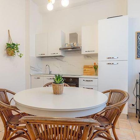 Rio'S Cozy Apartment In The Heart Of Комо Экстерьер фото